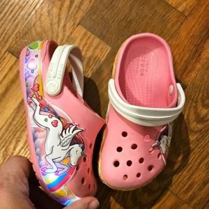 CROCS Girls Pink Unicorn with working Light-Up Feature, size 11 Kids